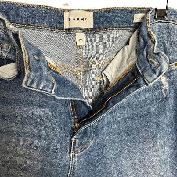 Frame Fenim Women’s Le Sylvie Slender Distressed Straight Jean size 28 Ankle - Picture 6 of 6